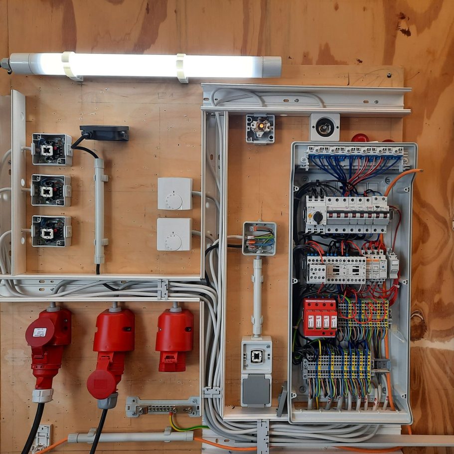 Aufgaben in der Elektroinstallation Aufgaben in der Elektroinstallation